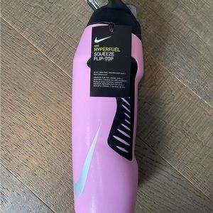 Nike HyperFuel Squeeze Flip Top 32oz Water Bottle